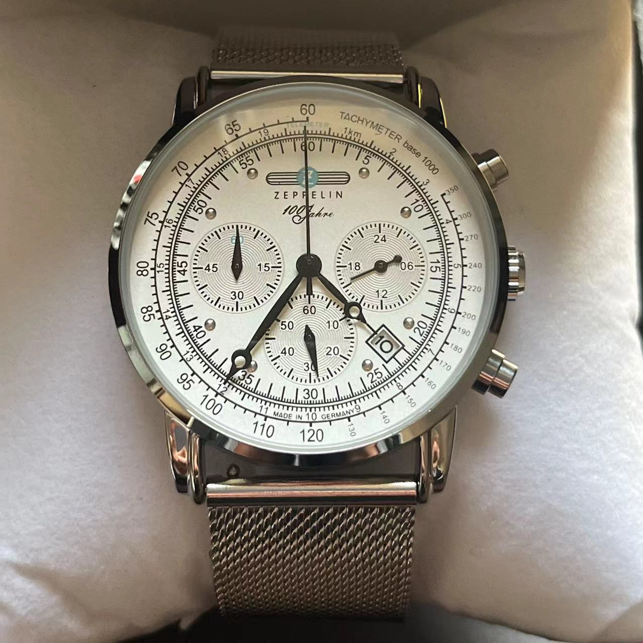 New Classic Men's Watch Three  - Stainless Mesh Band reseña y precio